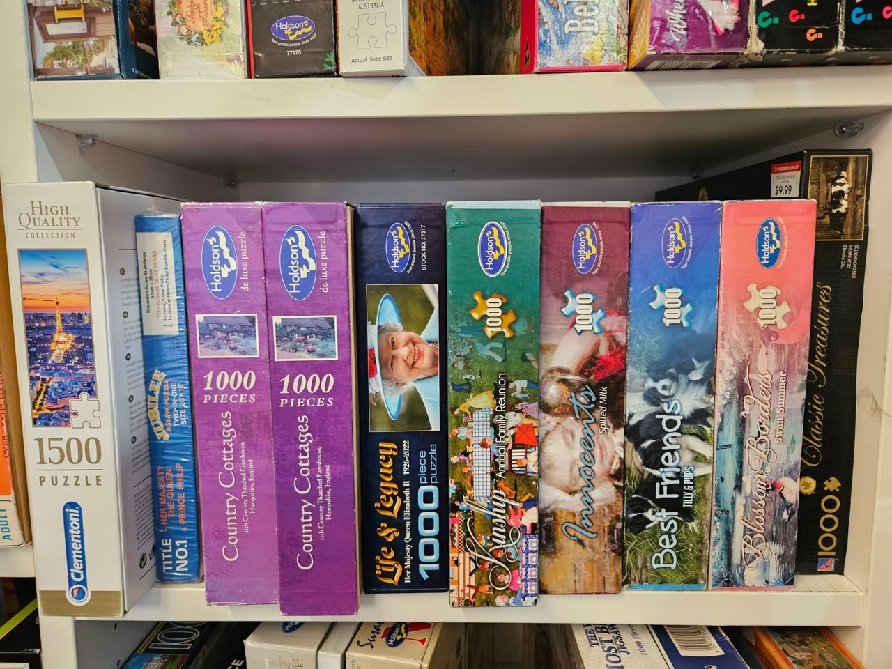 Winter time is puzzle time! 🧩🧩🧩
Our selection is awesome at Mary Potter Hospice Shop in Porirua, as are our prices. Most of these are just $5!
#marypotterhospiceshop #opshopfinds #puzzles