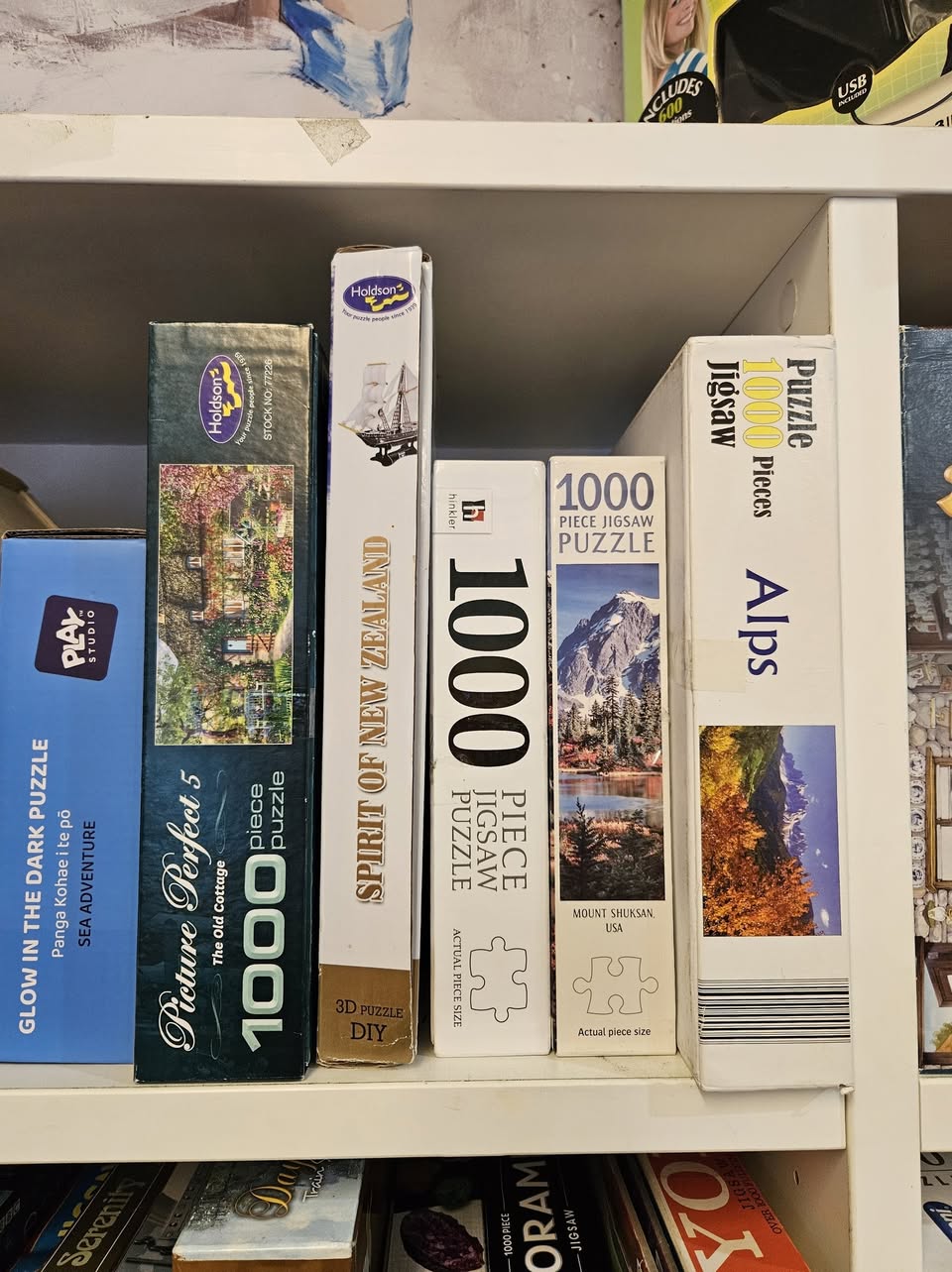 Winter time is puzzle time! 🧩🧩🧩
Our selection is awesome at Mary Potter Hospice Shop in Porirua, as are our prices. Most of these are just $5!
#marypotterhospiceshop #opshopfinds #puzzles