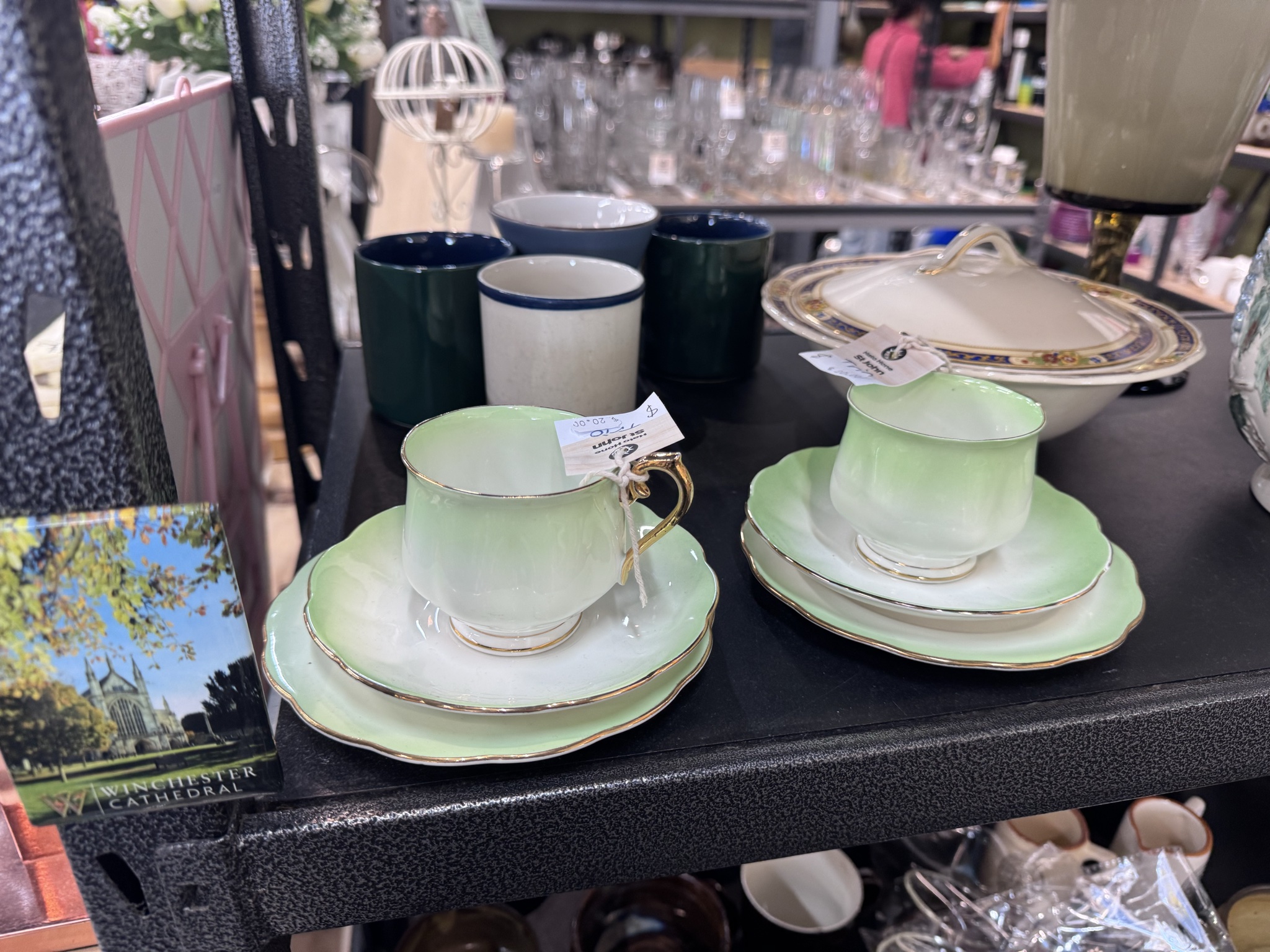 Probably the best in this cluster- huge selection of corners especially men’s wear, well laid out, lots for kids, collectables, sports gear, great prices.