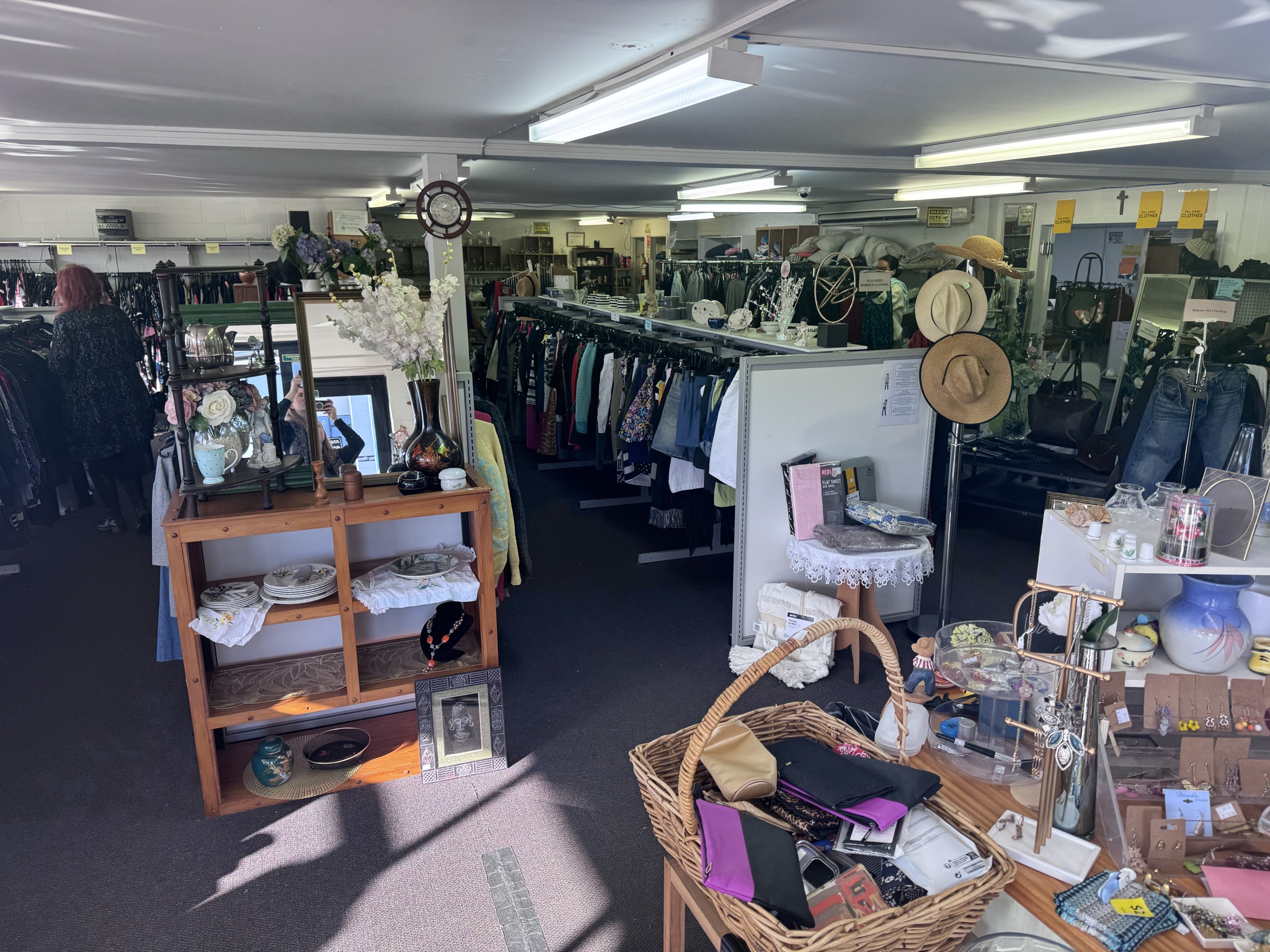 Always with a visit when visiting the big hospice shop across the road, can be good finds. Mostly clothes, shoes, books, bric brac and homewares.
