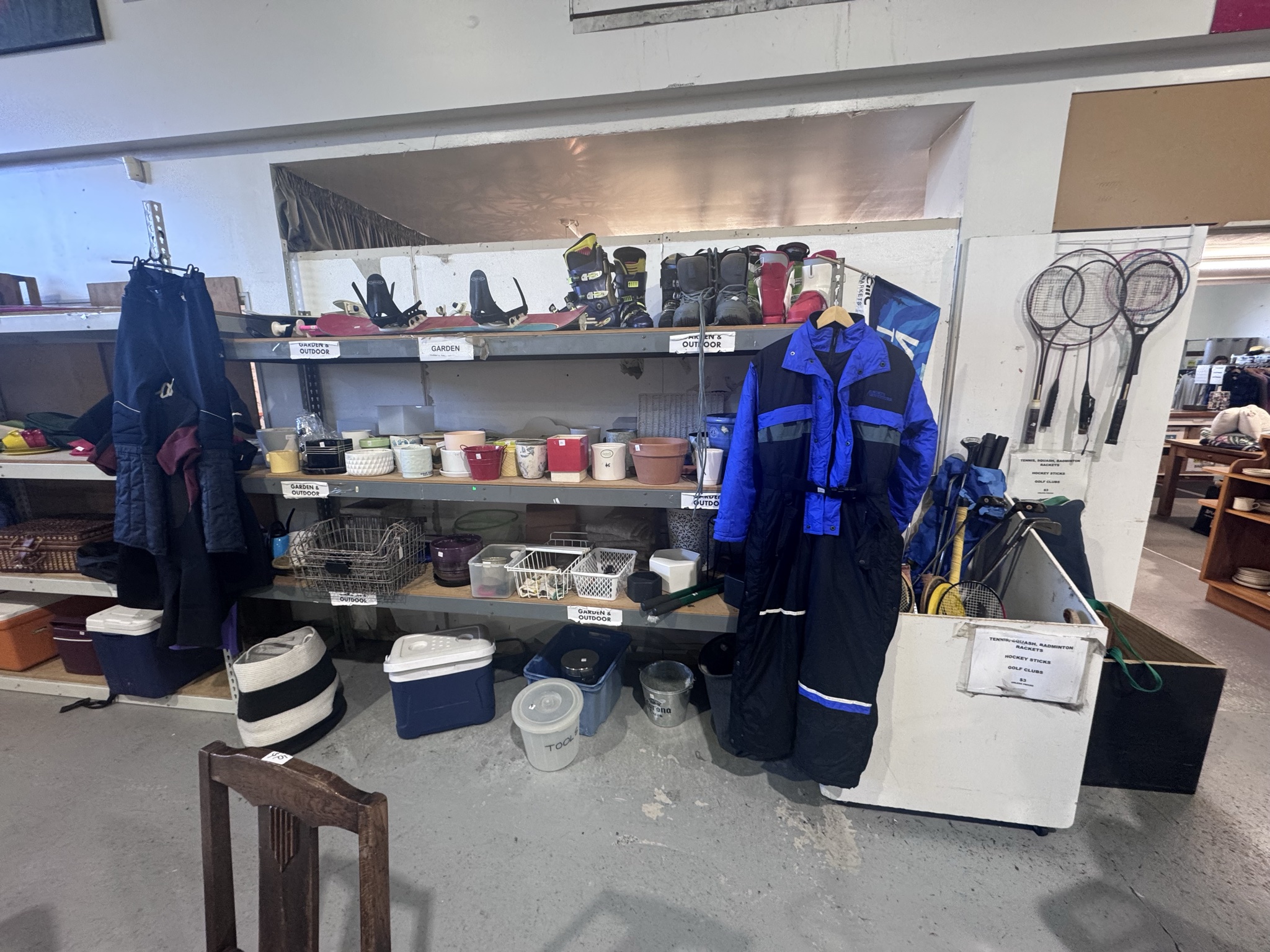 This store is massive, affordable and always well organised. The place to go for electrical, furniture, crockery & glassware, ladies clothes, sports gear, toys, cushions and linen for sure