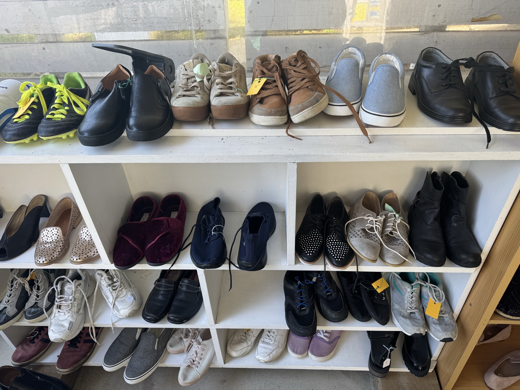 Little shop, great prices, luck of the draw what’s in at any point. Those little shoes! 😍