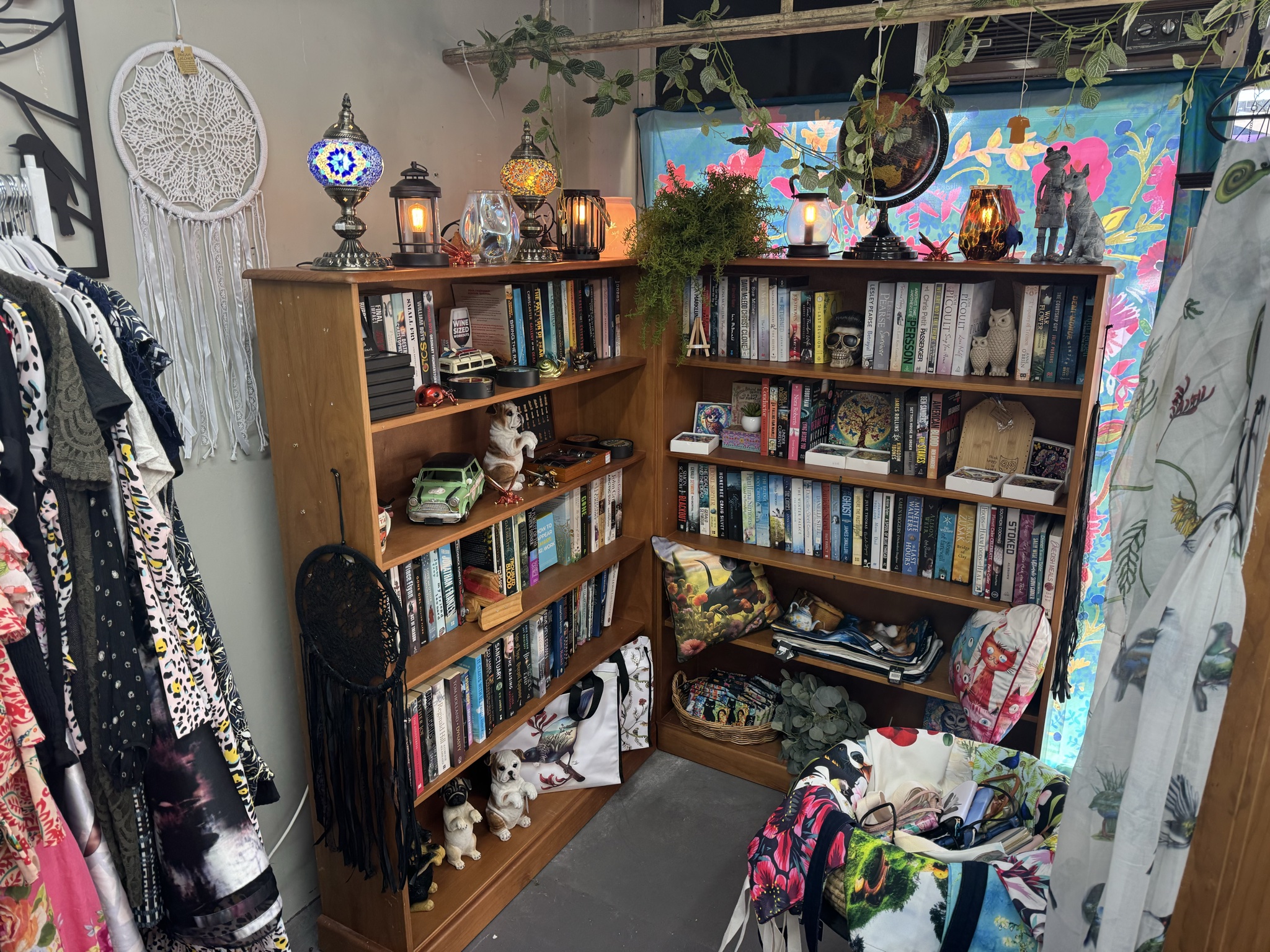 Hybrid designer resale and gift store tucked inside ‘What’s In Stock’ at bottom of town. Prices in $30-50 range. Well curated ladies stuff and I loved the gift section for something different