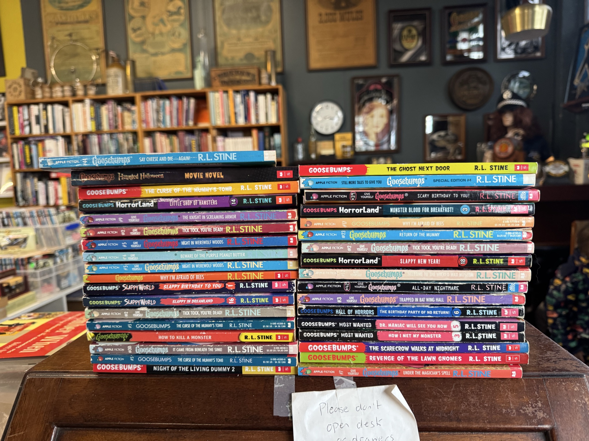 Buried down a laneway is this eclectic mix of blasts from the pasts; where RL Stine books, pop Sci Fi from the 60s and retro toys are waiting to be found. Loved looking in here 😍