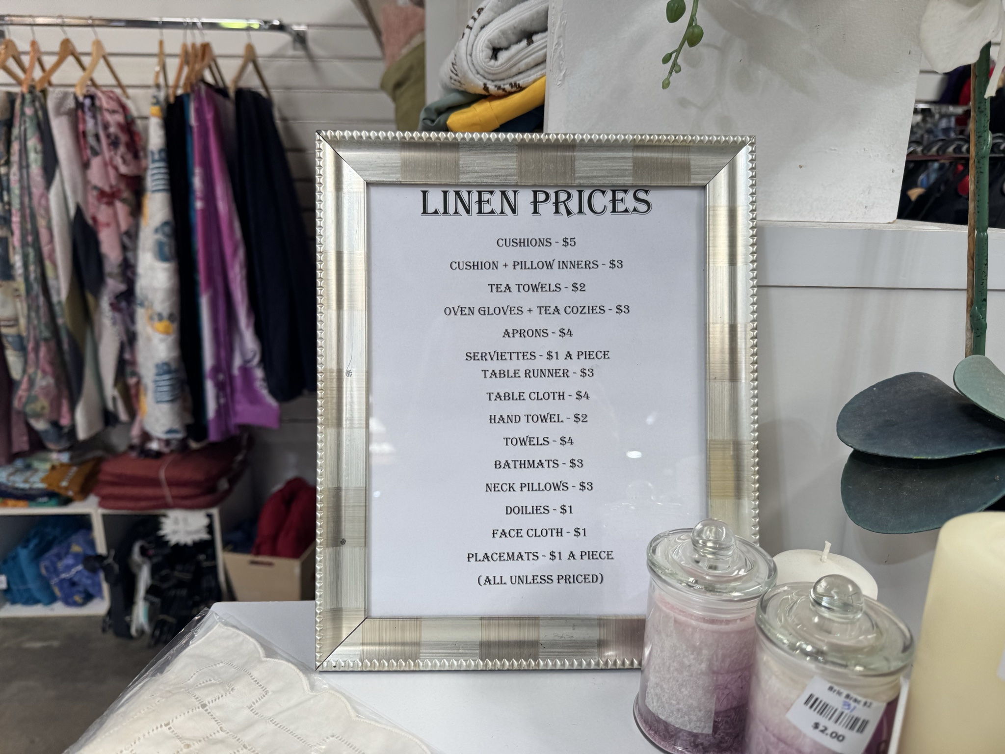 High quality esp in artwork, bric’a’brac and clothes, good prices.