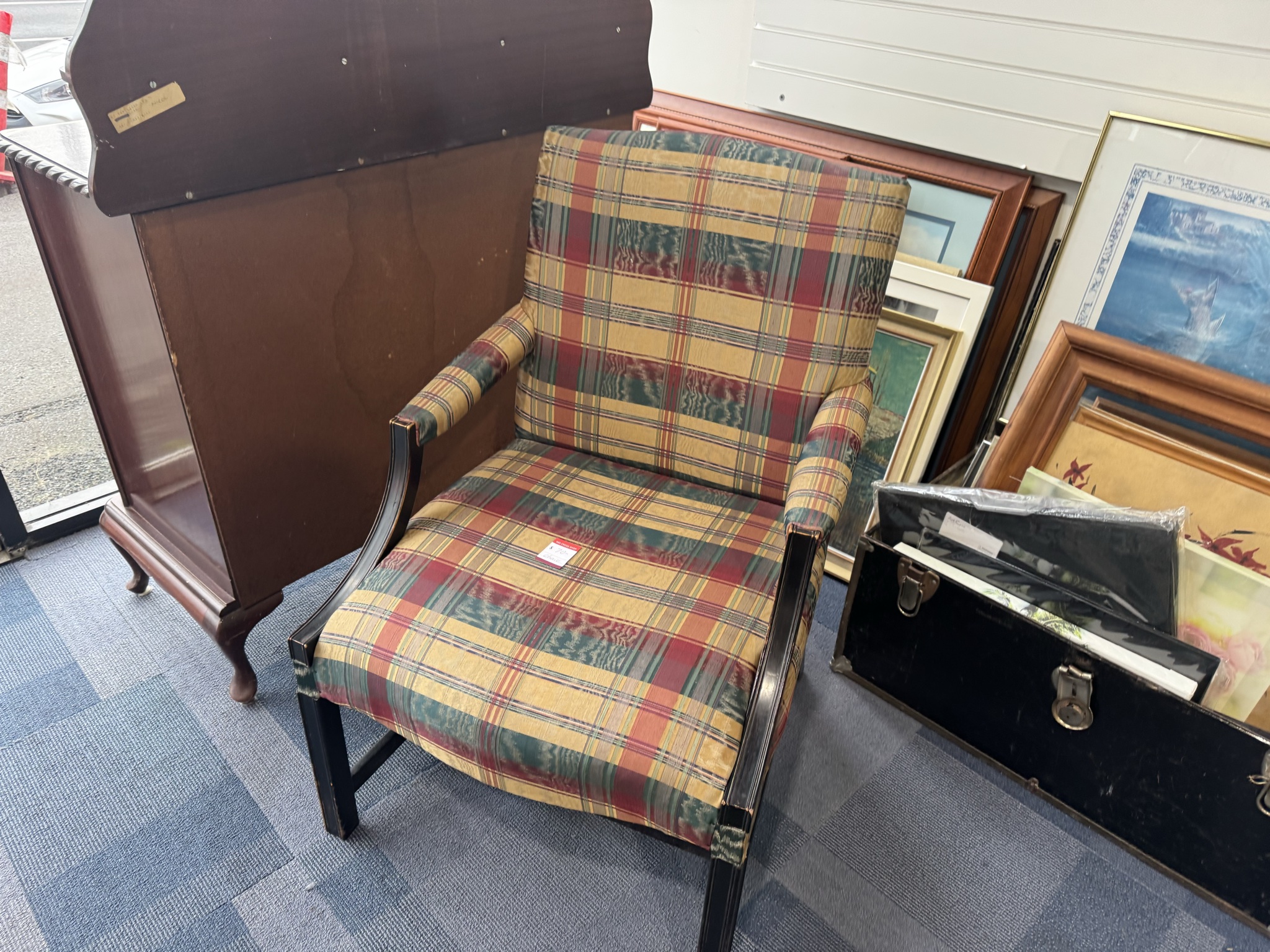 Some bargain brand New Jerseys from a major brand, as well as half price winter shoes. This ship always has kids clothes for me and great menswear section and retro furniture and dinnerware & cups etc