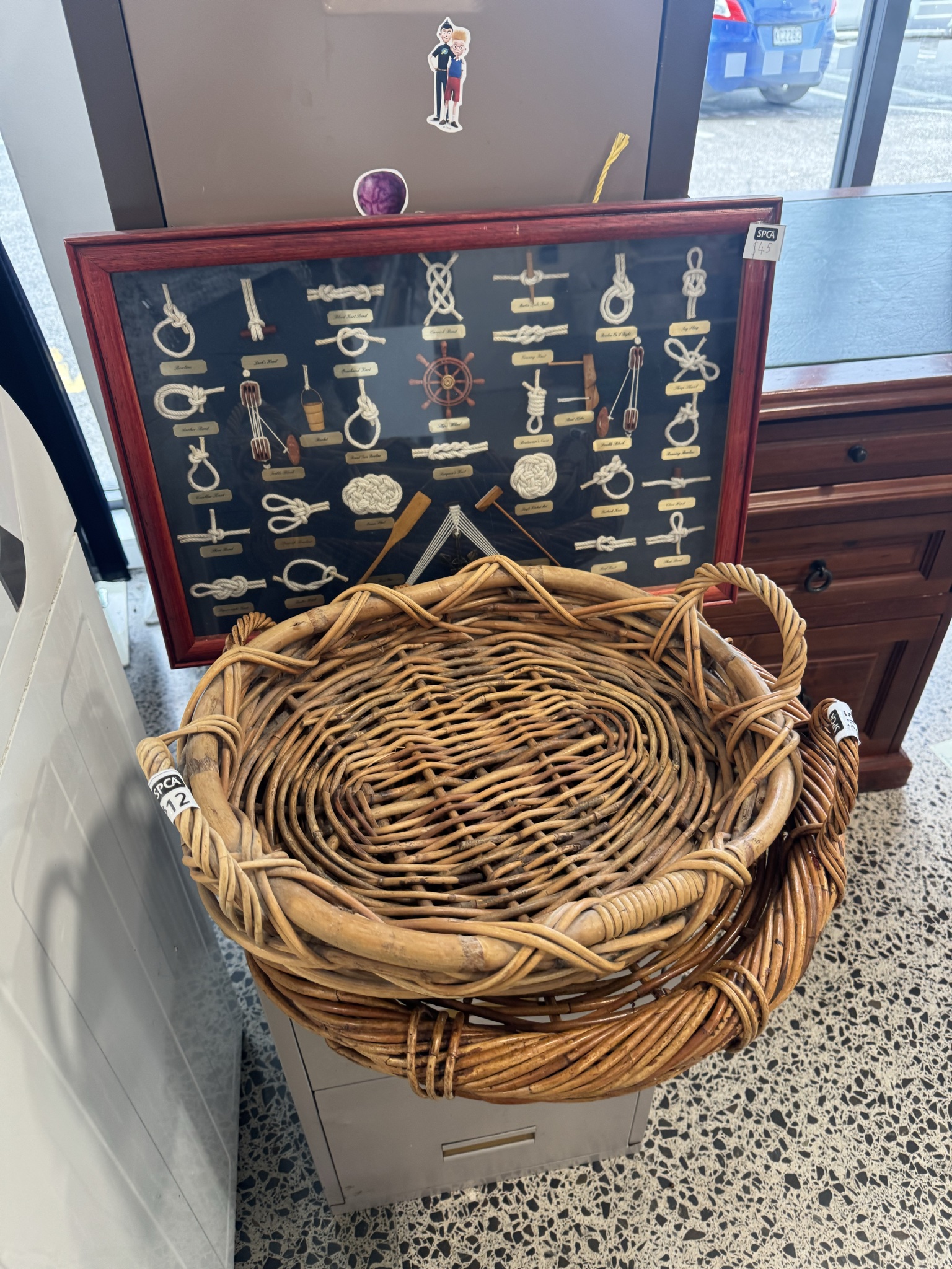 Lots of great stuff in at the moment- furniture (two leather couches), artwork, board games and puzzles (all $6) and heaps of ladies dresses (all $10 usually)