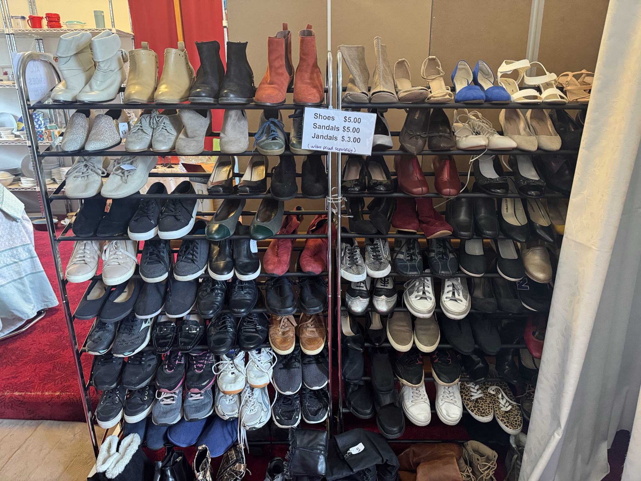 Church op shop, takes up a small house, mostly clothes, shoes and bric’a’brac