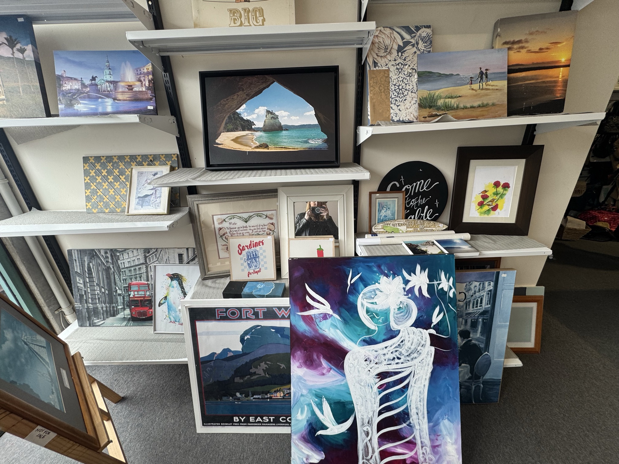 The leopard roller skates are still someone’s to find! This store is great for ladies & kids clothes, art, furniture. Cathedral Cove canvas is really premium I’m surprised it’s not sold in a month