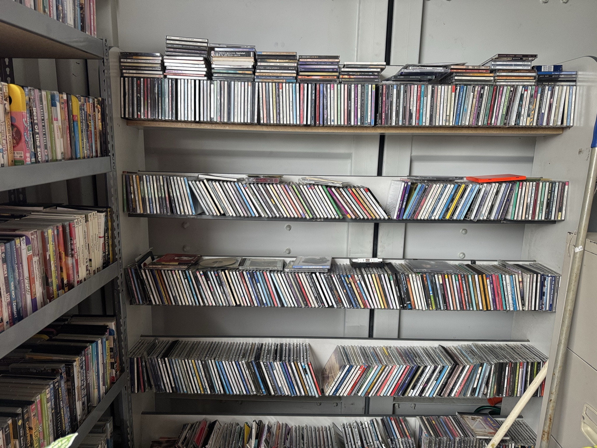 These guys have an outrageous amount of books and cds to move at the moment, so cheap too.
