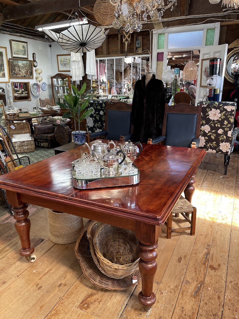 Check out Vintage Wonderland in Woolston