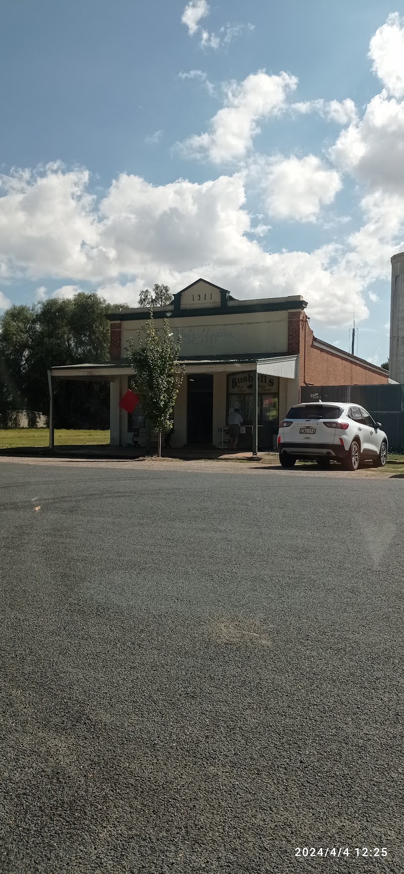Check out Anglicare Op Shop Culcairn in Culcairn