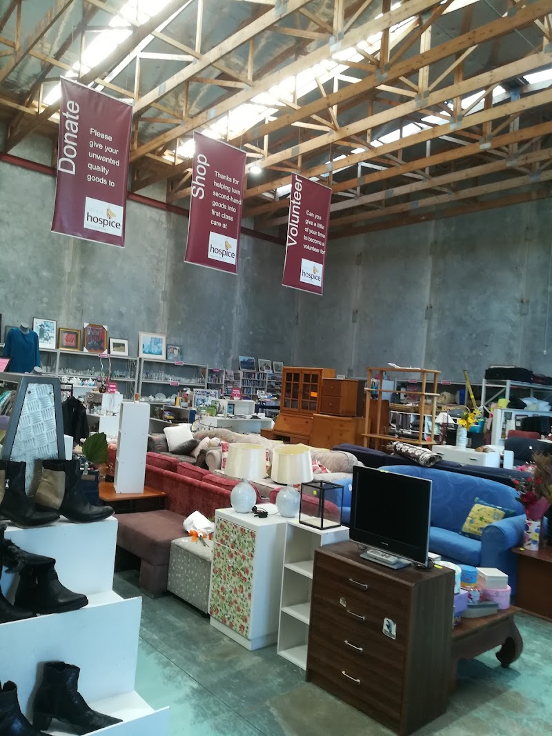 Check out Harbour Hospice Shop – Whangaparoa in Whangaparaoa