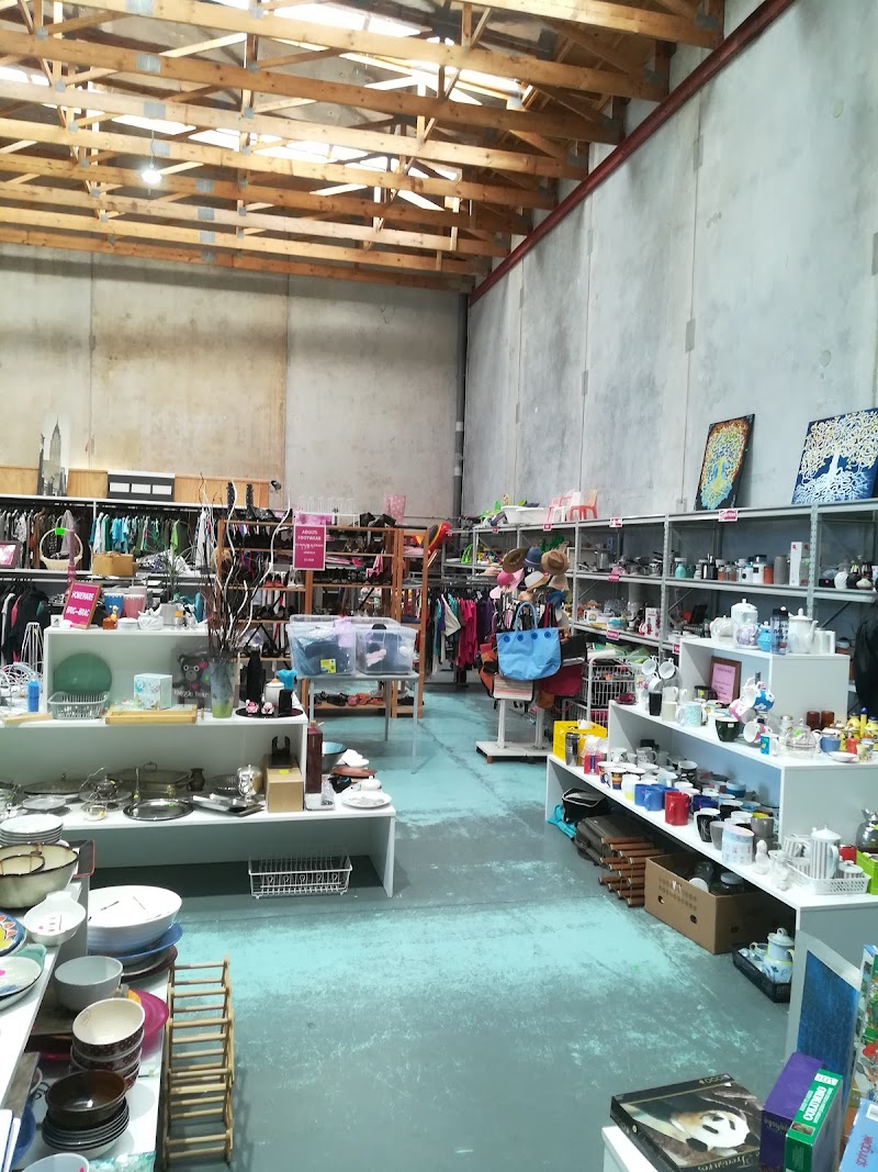 Check out Harbour Hospice Shop – Whangaparoa in Whangaparaoa