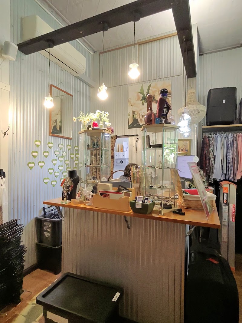 Check out Anglicare Op Shop – Leura in Leura