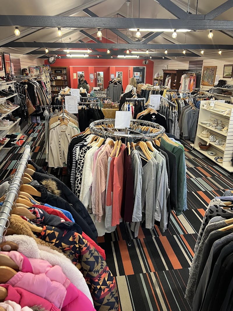 Check out BASSCARE ‘The Ashy’ Op Shop in Ashburton