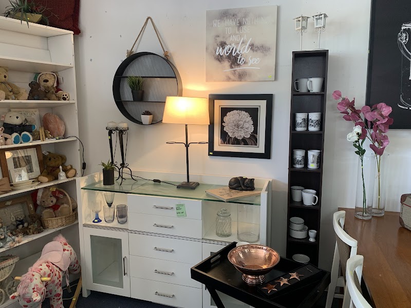 Check out Neighbours Aid – Op Shop Minyama in Minyama