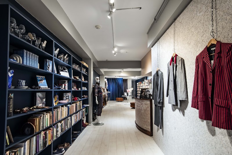 Check out Grand Days in Woolloomooloo
