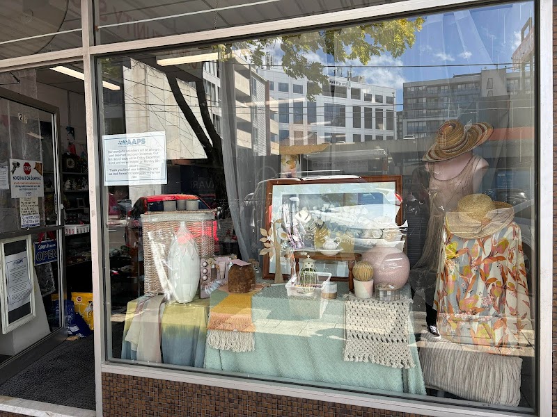 Check out Australian Animal Protection Society Op shop - Cheltenham in Cheltenham