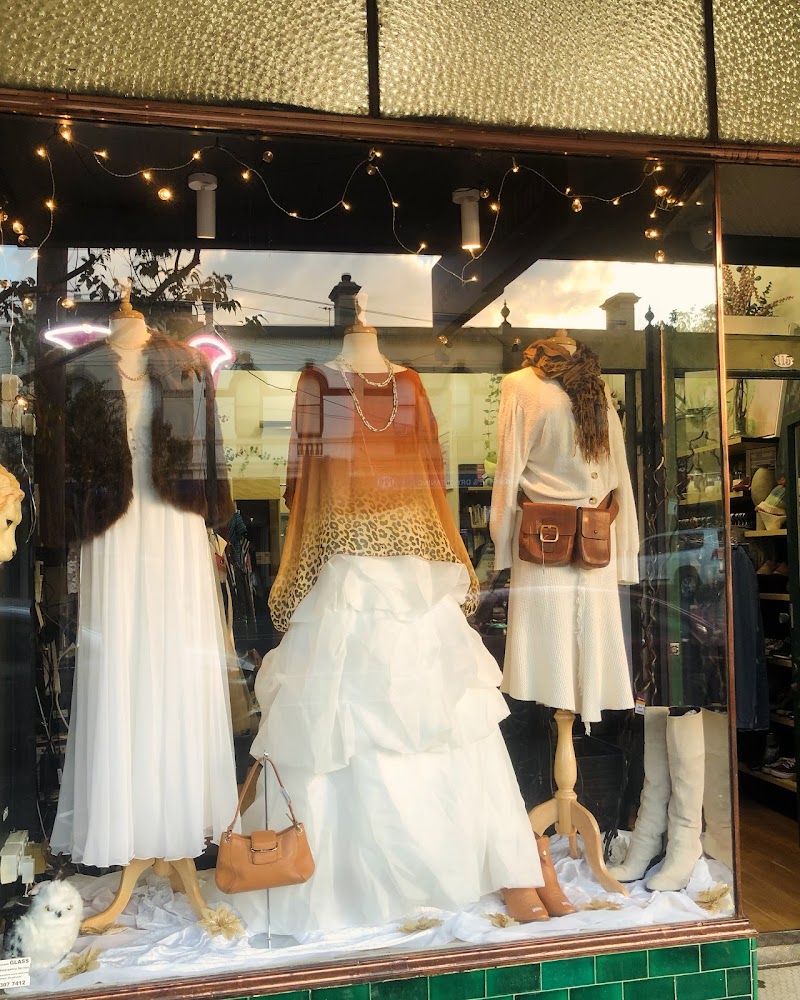 Check out Albert Park Uniting Op Shop in Albert Park