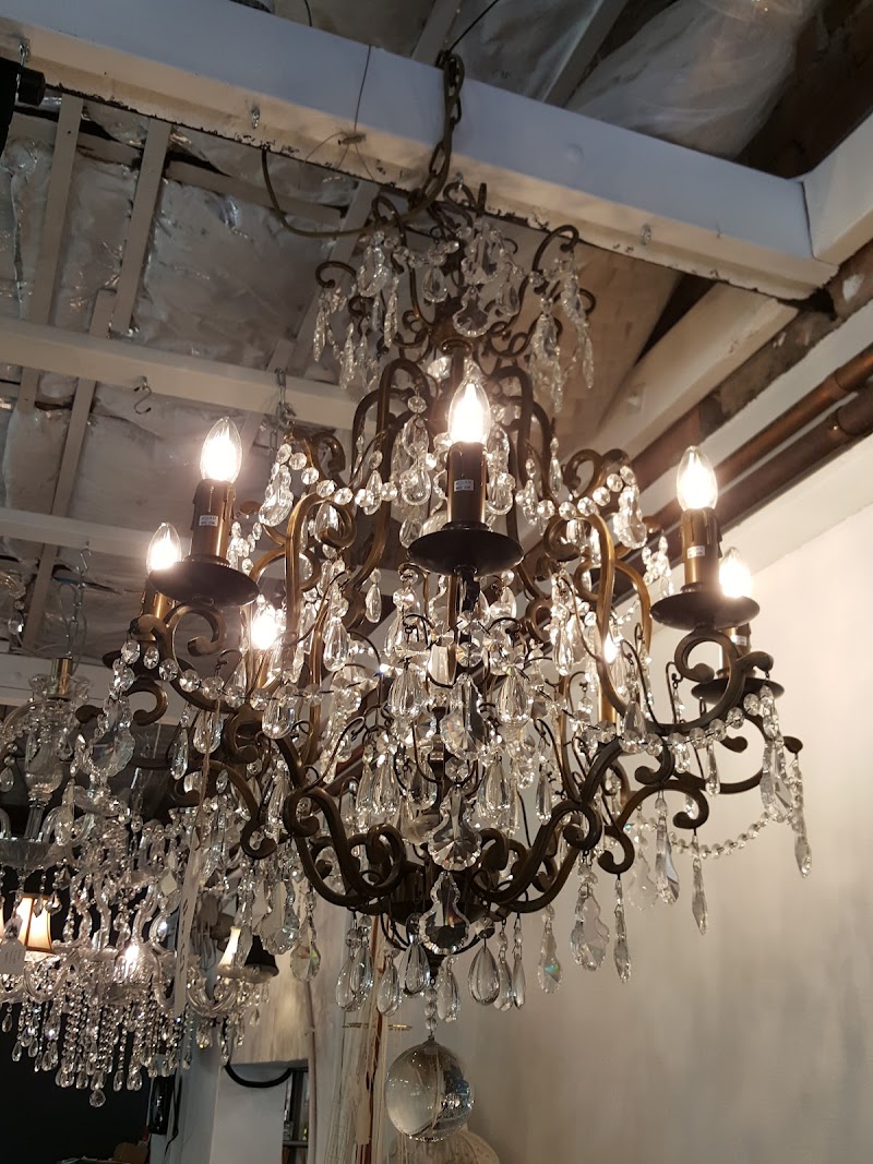 Check out That Vintage Emporium in Alexandria