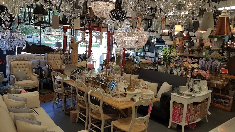Check out That Vintage Emporium in Alexandria