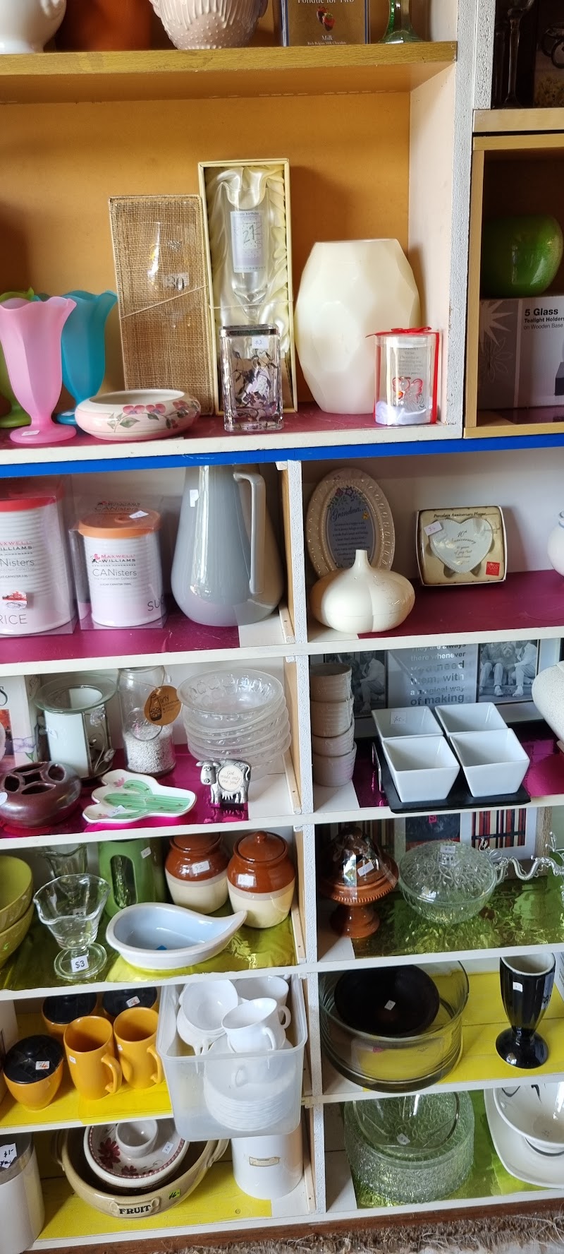 Check out Tingalpa Uniting Church Thrift Shop in Tingalpa