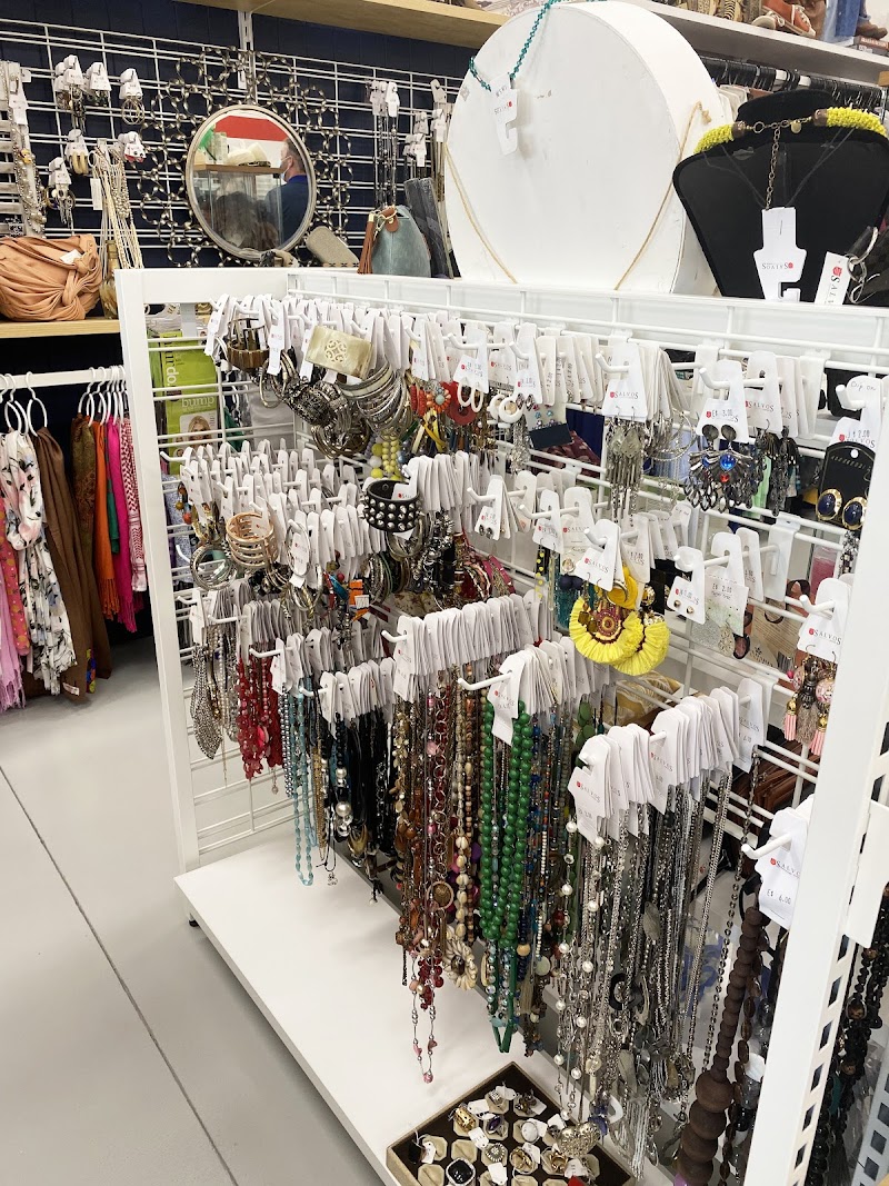 Check out Salvos Stores Derrimut in DERRIMUT