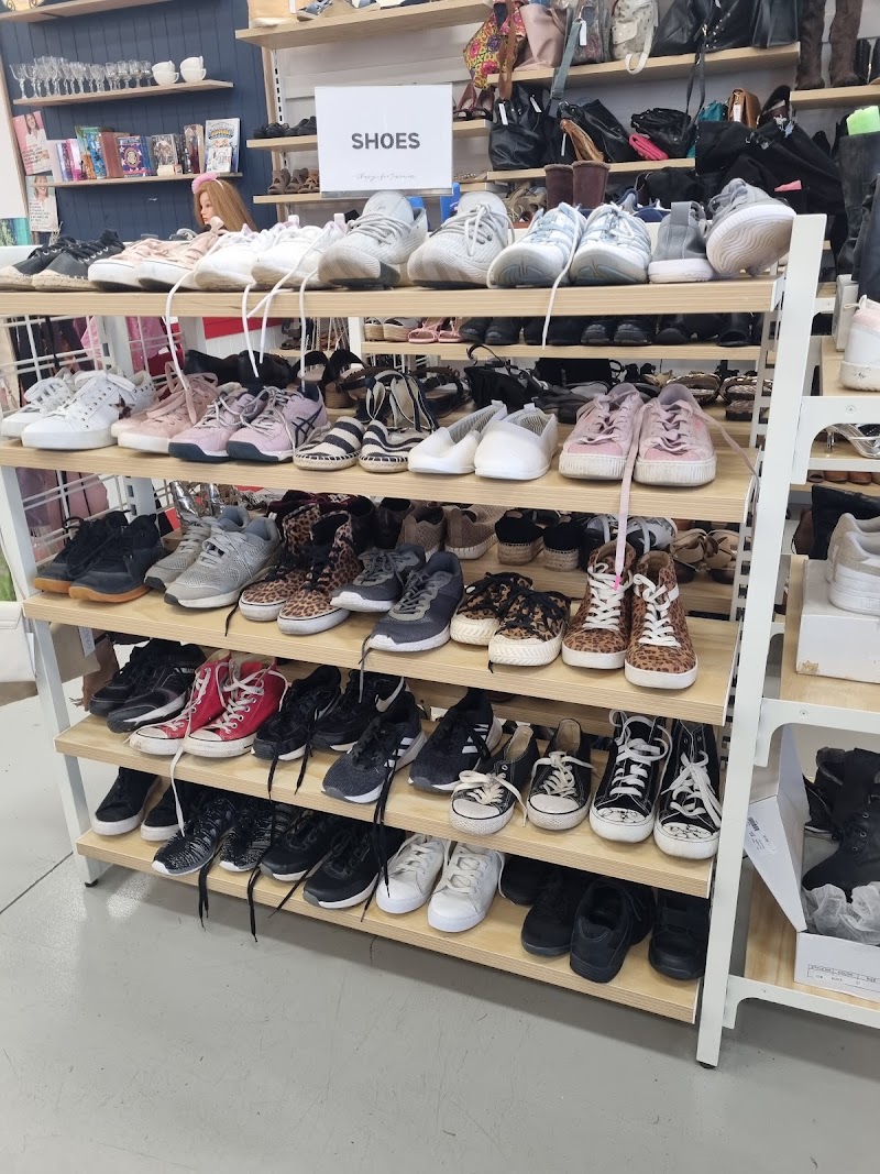 Check out Salvos Stores Derrimut in DERRIMUT