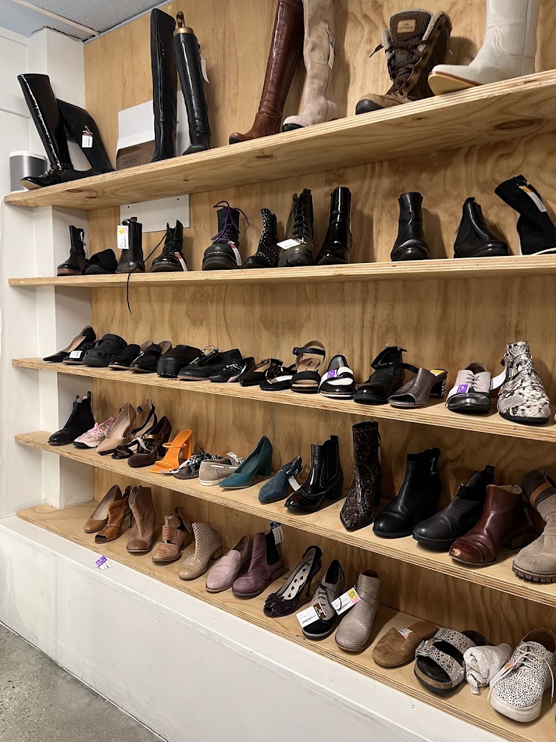 Check out Recycle Boutique Queenstown in Queenstown