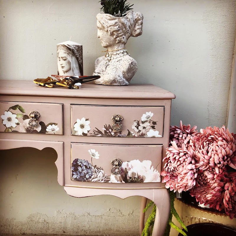 Check out Paint Me Vintage I NZs One stop Shop for premium furniture paints & supplies in 481 Pyes Pa Road