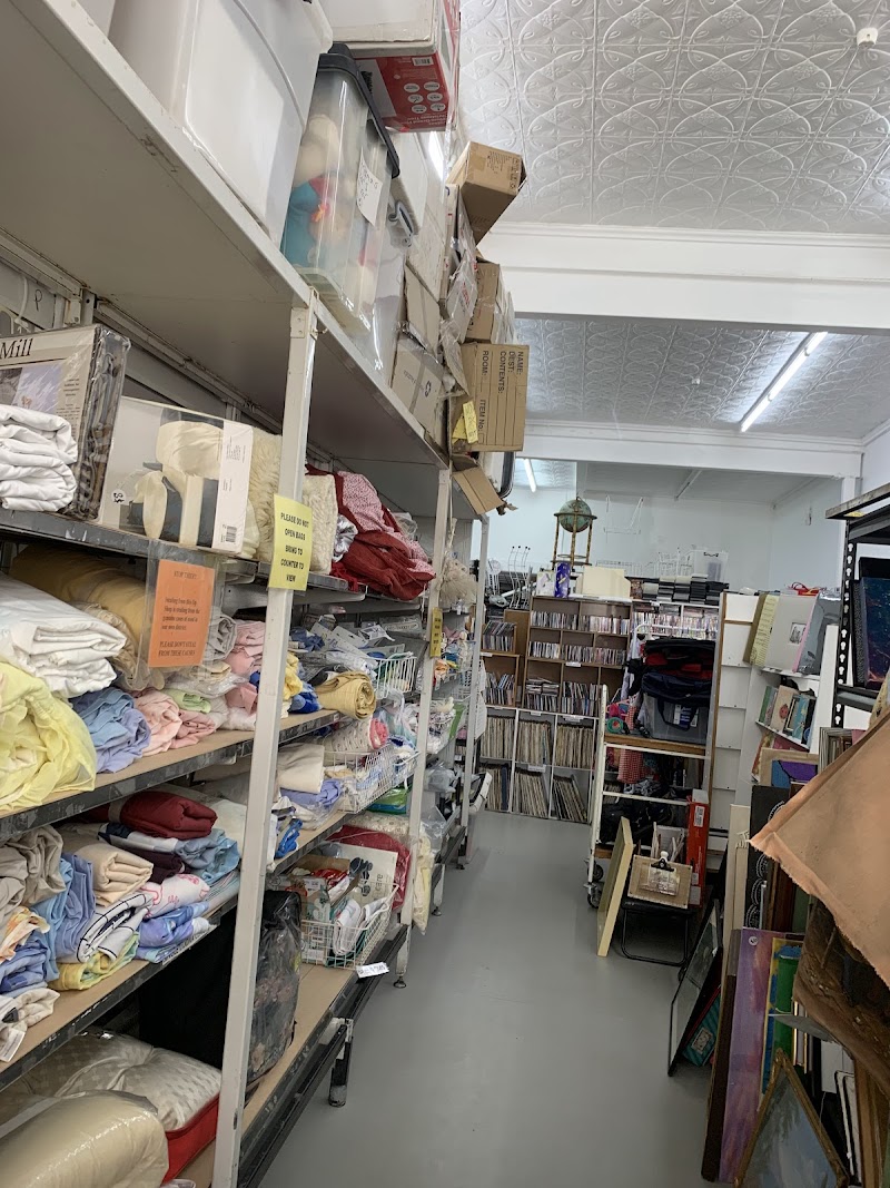 Check out Kandos Community Charity Shop in Kandos
