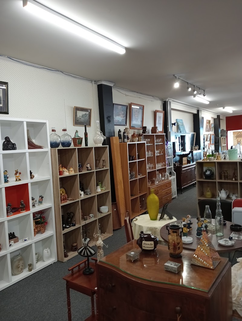 Check out Second wind second hand shop in Moturoa