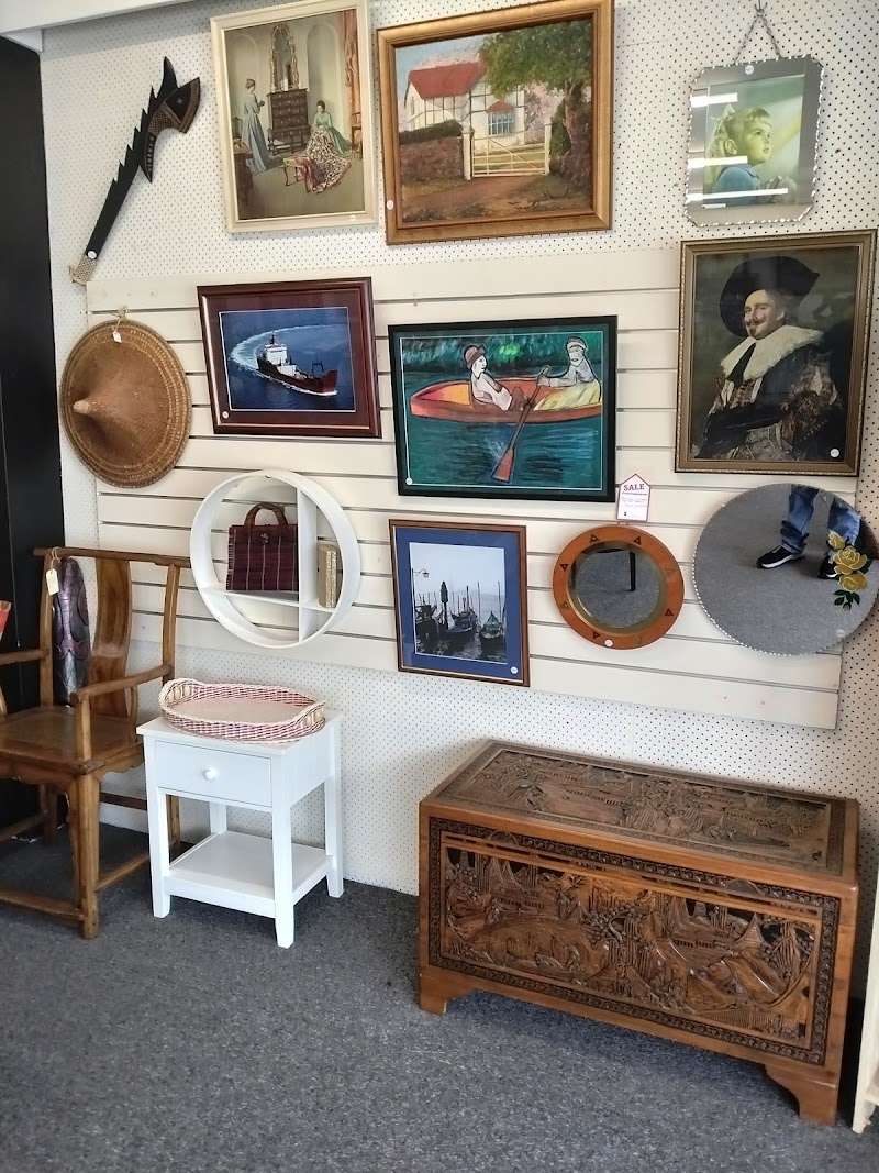 Check out Second wind second hand shop in Moturoa