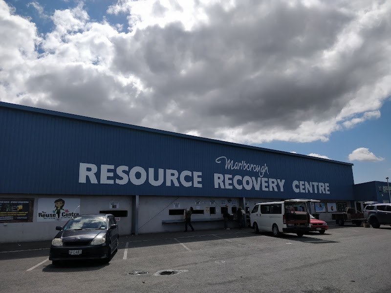 Check out Re-use Shop in Burleigh