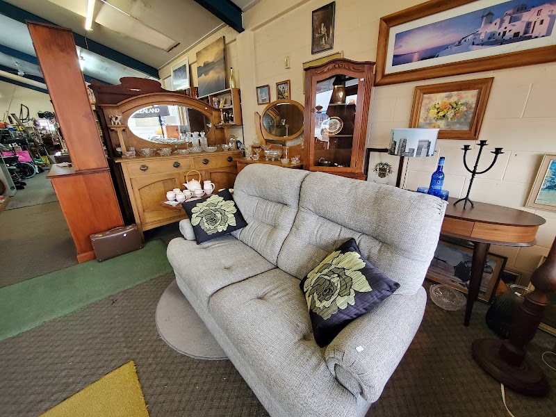 Check out Allenton Dealers in Allenton