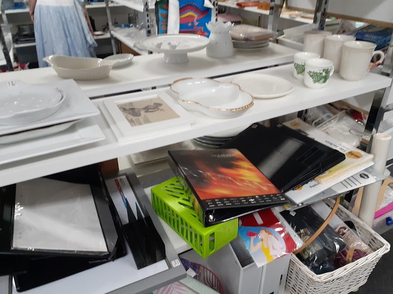 Check out Vinnies Springwood in SPRINGWOOD