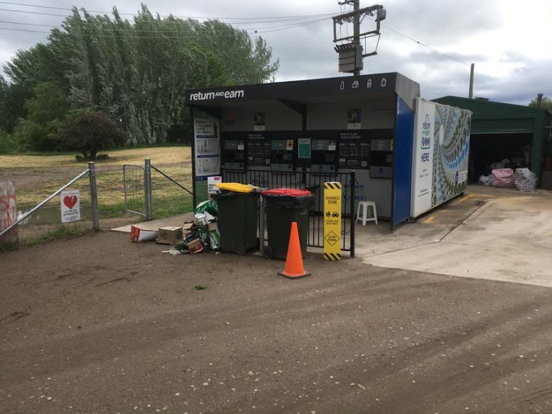 Check out OpShop Kelso Woolworths Return and Earn Machine in Kelso