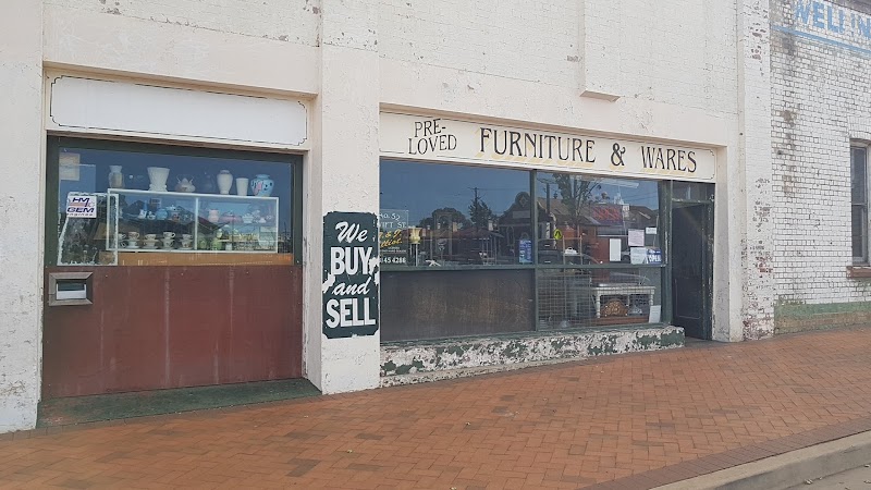 Check out Elliots Pre Loved Goods Wellington in Wellington