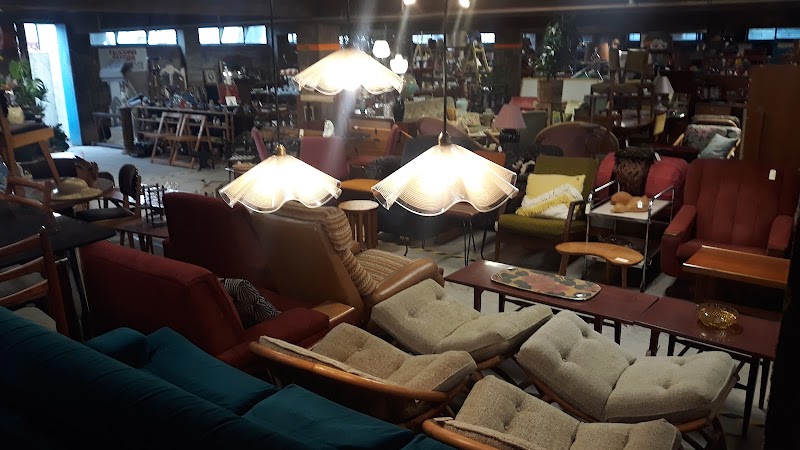 Check out La Voute - Vintage Store in Woolston