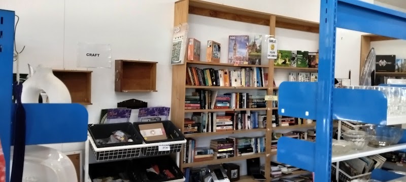 Check out Mirridong Pre-Loved Goods Yarram in Yarram