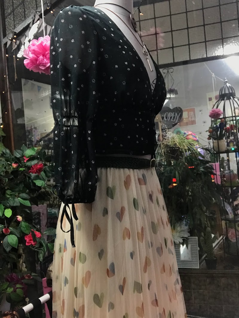 Check out Finders Keepers Boutique Dunedin in City Center