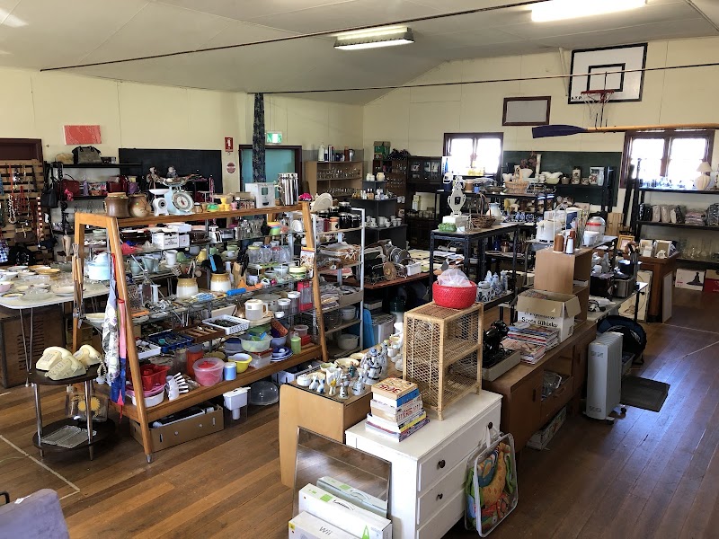 Check out The Treasure Hunter’s Hall Lake Bolac in Lake Bolac