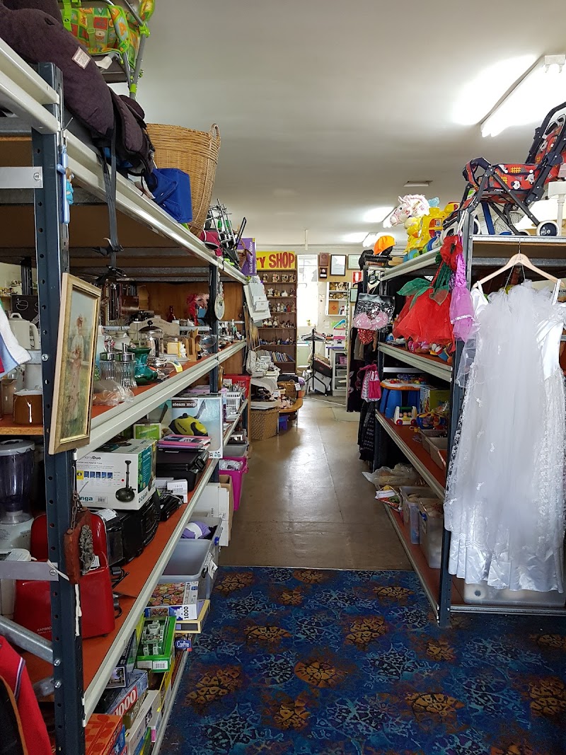 Check out Croydon-Mooroolbark Lions Club Op Shop in Mooroolbark