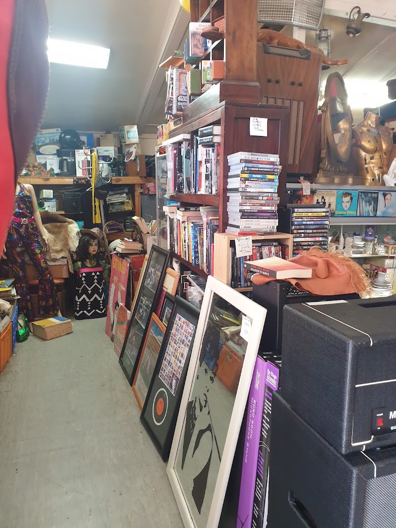 Check out Goodna Second Hand Mart Redbank in Redbank