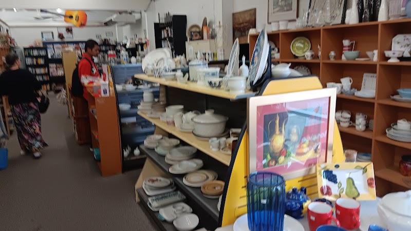 Check out Hospice Mid Northland Recycled Goods Shop in Kerikeri