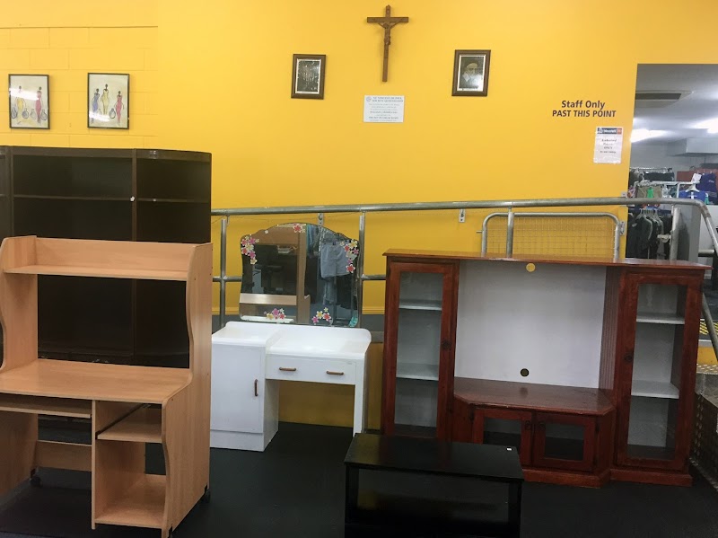Check out Vinnies Roma in Roma