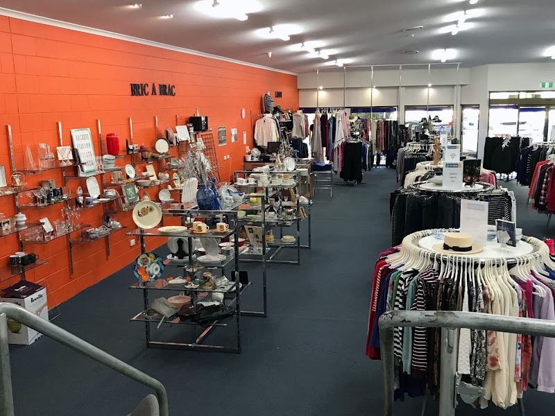 Check out Vinnies Roma in Roma