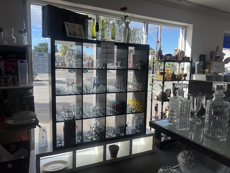 Check out Vinnies Royal Park in ROYAL PARK