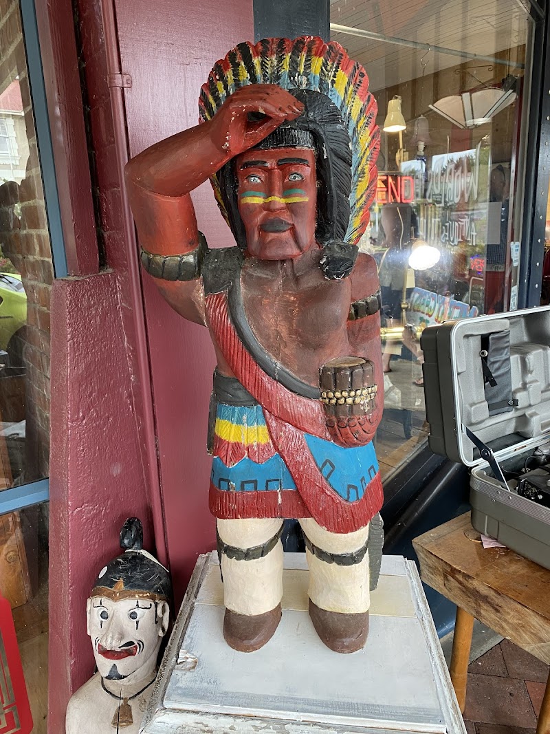 Check out Goldie's Junk n Disorderly in 9
